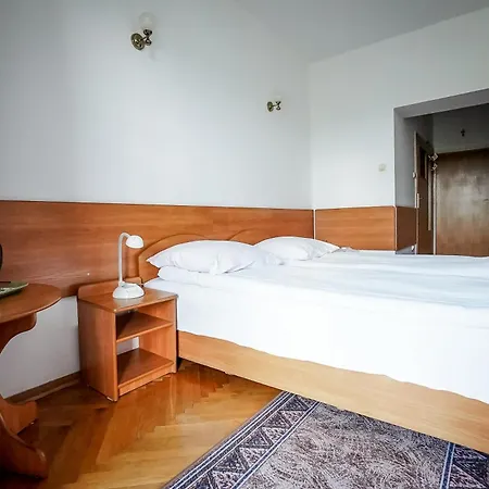Pensjonat Watra-widok Na Tatry&blisko Term Bukowina 3*